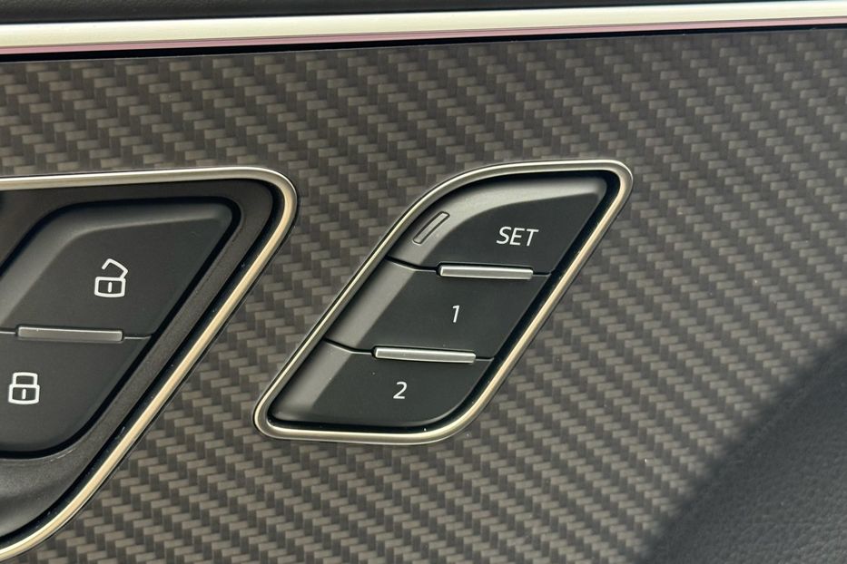 Продам Audi RS Q8  PERFORMANCE 2024 года в Киеве