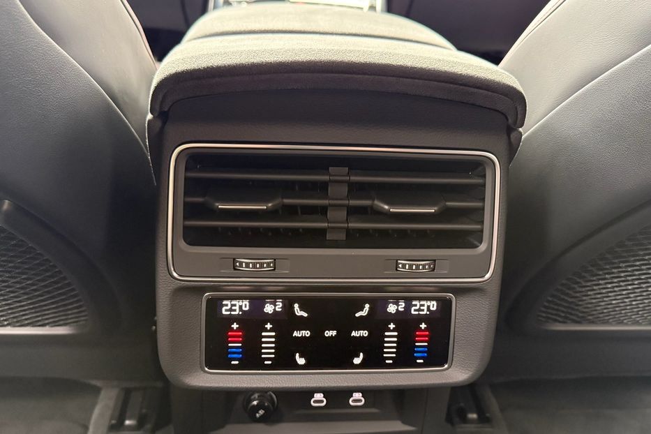 Продам Audi RS Q8  PERFORMANCE 2024 года в Киеве
