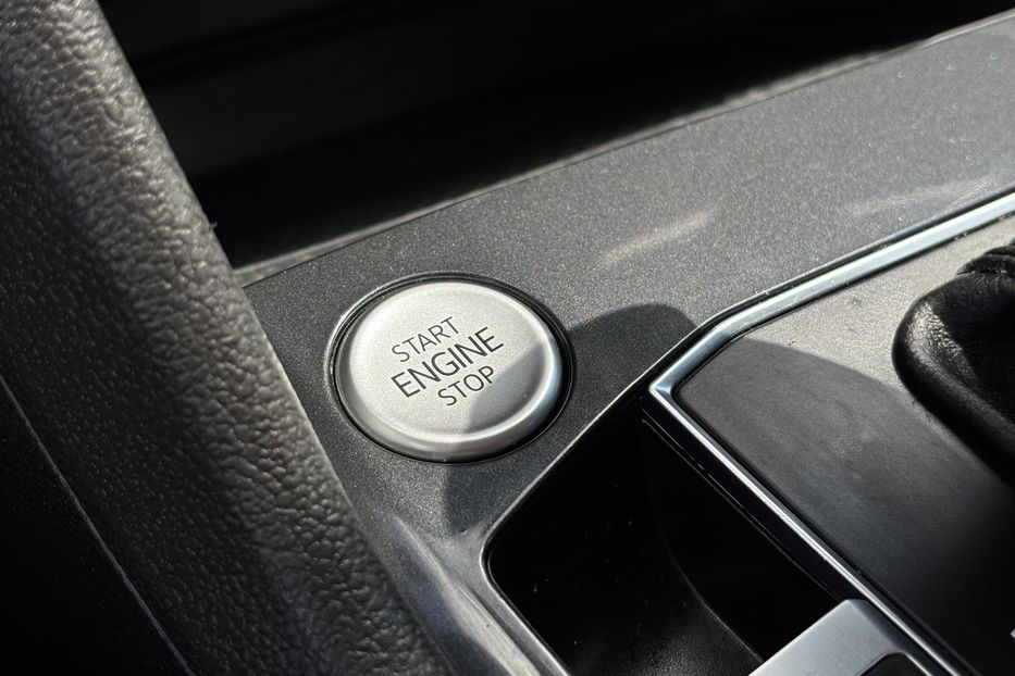 Продам Volkswagen Tiguan 110 kw  2021 года в Львове