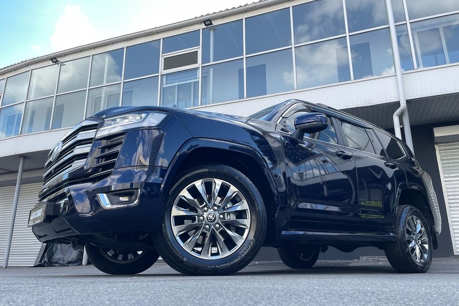 Продам Toyota Land Cruiser 300 Premium 70 anniversary  2021 года в Киеве