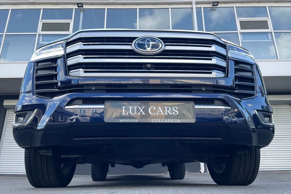 Продам Toyota Land Cruiser 300 Premium 70 anniversary  2021 года в Киеве