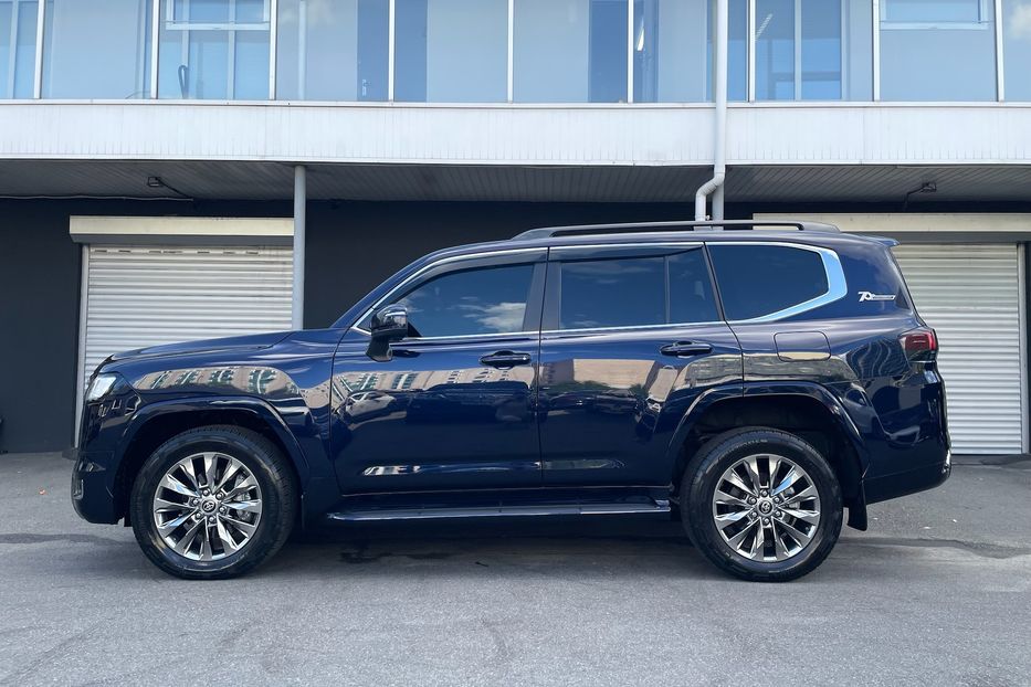 Продам Toyota Land Cruiser 300 Premium 70 anniversary  2021 года в Киеве