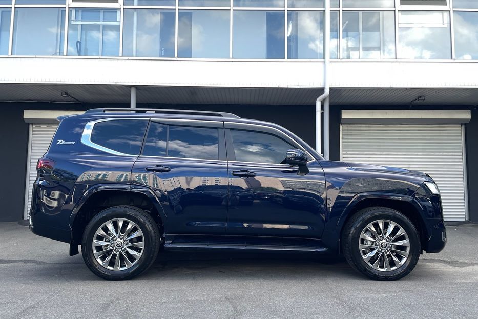 Продам Toyota Land Cruiser 300 Premium 70 anniversary  2021 года в Киеве