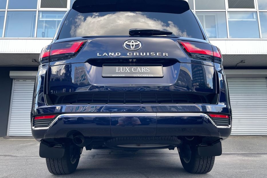 Продам Toyota Land Cruiser 300 Premium 70 anniversary  2021 года в Киеве