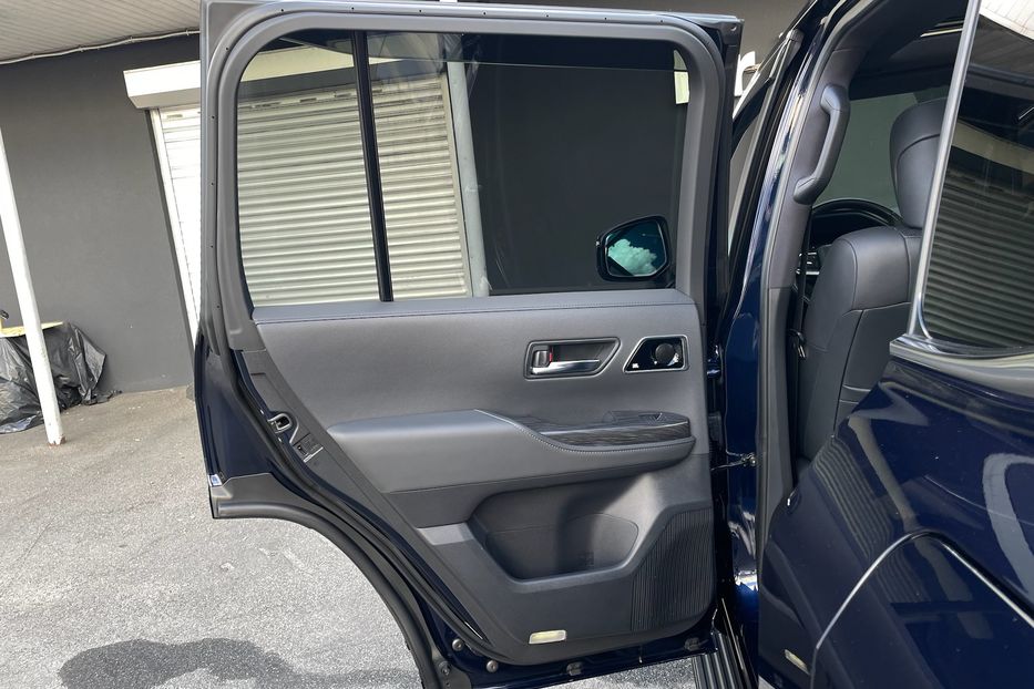 Продам Toyota Land Cruiser 300 Premium 70 anniversary  2021 года в Киеве