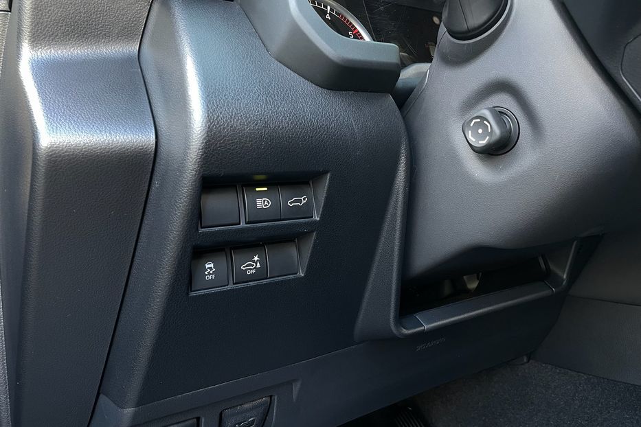 Продам Toyota Land Cruiser 300 Premium 70 anniversary  2021 года в Киеве