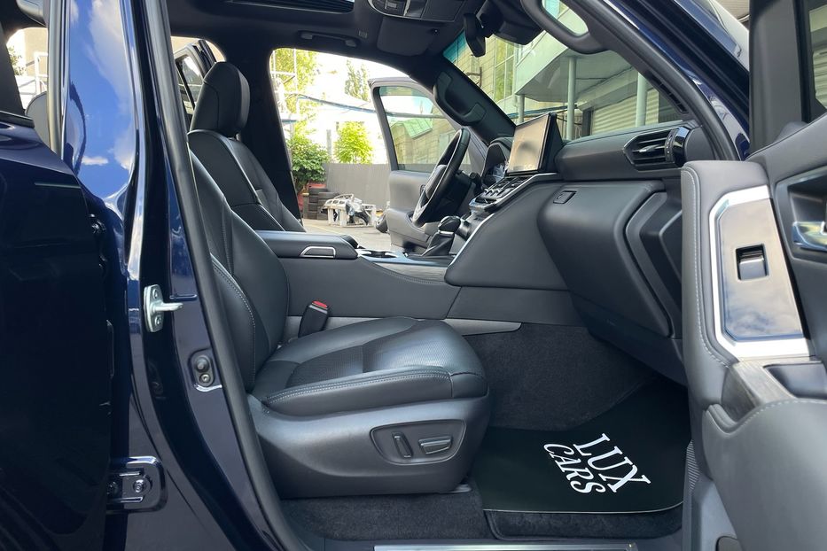 Продам Toyota Land Cruiser 300 Premium 70 anniversary  2021 года в Киеве