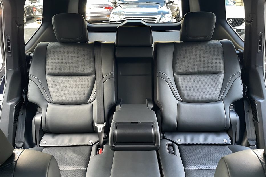 Продам Toyota Land Cruiser 300 Premium 70 anniversary  2021 года в Киеве