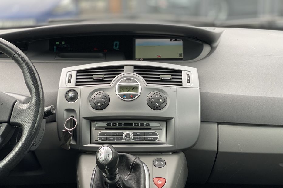Продам Renault Grand Scenic 2008 года в Луцке