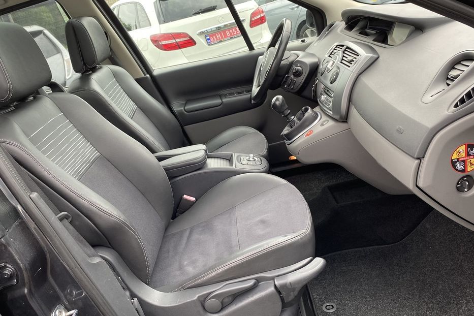 Продам Renault Grand Scenic 2008 года в Луцке