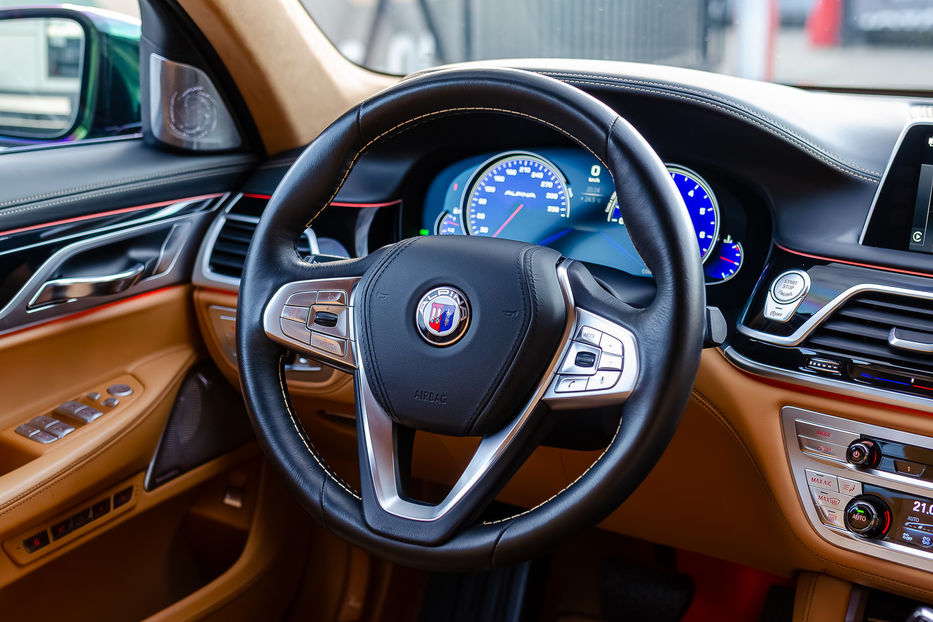 Продам BMW 750 Alpina B7 Bi Turbo 2018 года в Киеве