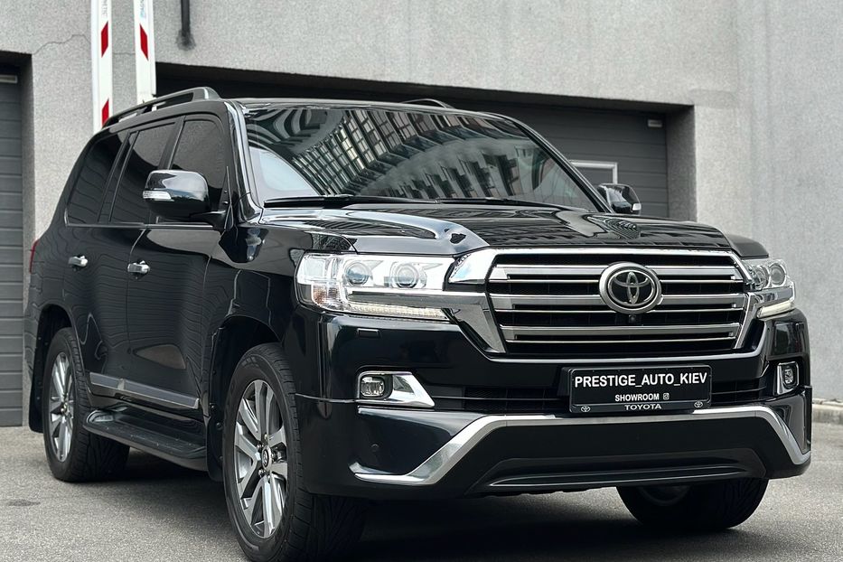 Продам Toyota Land Cruiser 200 PREMIUM B6 Бронь 2017 года в Киеве