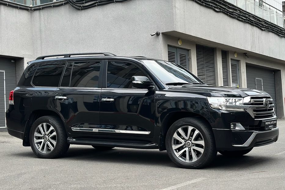 Продам Toyota Land Cruiser 200 PREMIUM B6 Бронь 2017 года в Киеве
