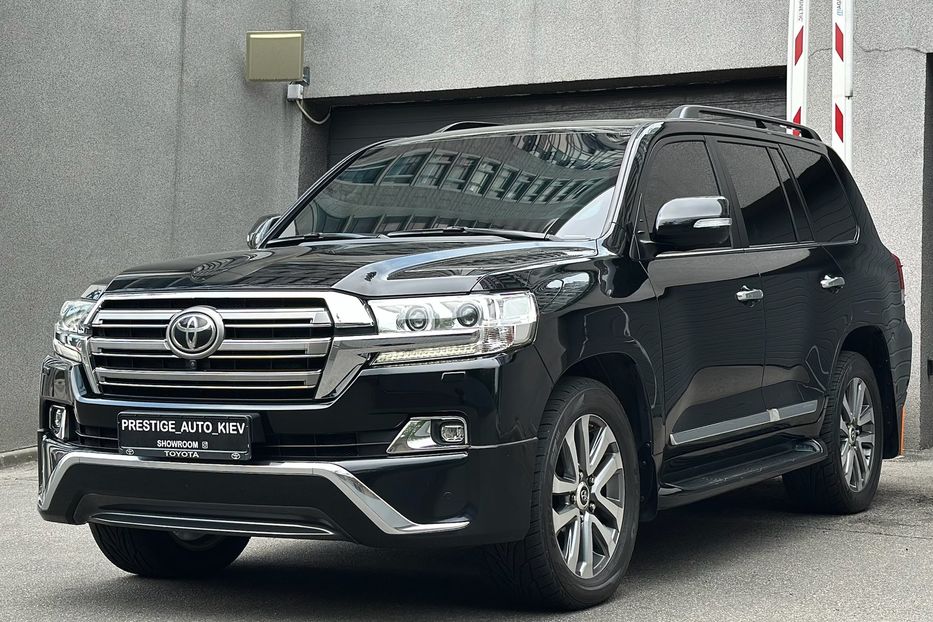 Продам Toyota Land Cruiser 200 PREMIUM B6 Бронь 2017 года в Киеве