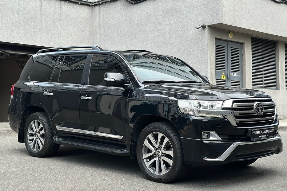 Продам Toyota Land Cruiser 200 PREMIUM B6 Бронь 2017 года в Киеве