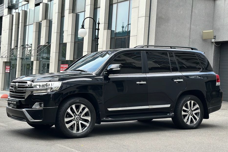 Продам Toyota Land Cruiser 200 PREMIUM B6 Бронь 2017 года в Киеве