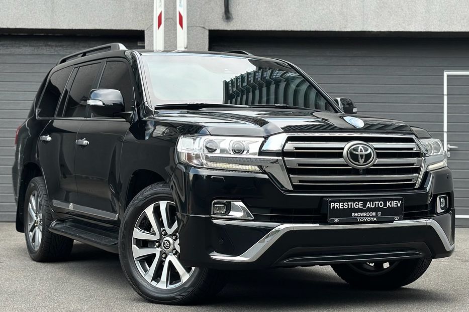 Продам Toyota Land Cruiser 200 PREMIUM B6 Бронь 2017 года в Киеве