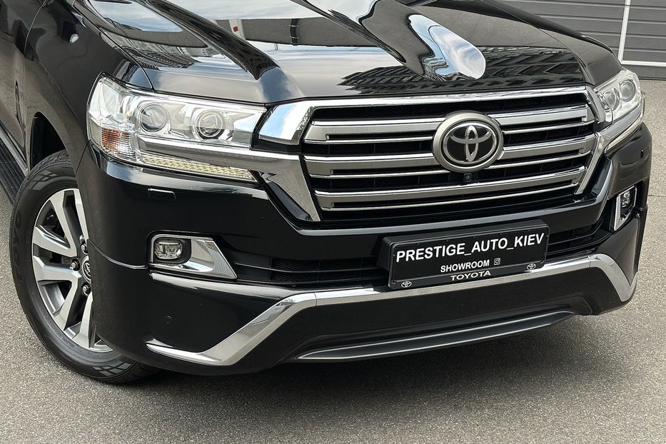 Продам Toyota Land Cruiser 200 PREMIUM B6 Бронь 2017 года в Киеве