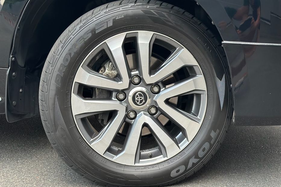 Продам Toyota Land Cruiser 200 PREMIUM B6 Бронь 2017 года в Киеве