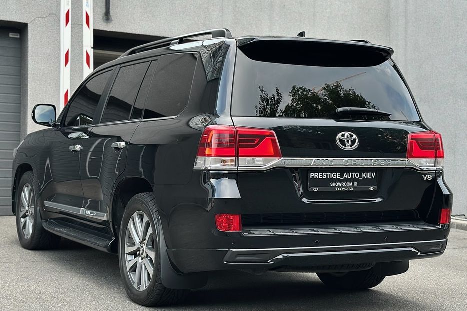 Продам Toyota Land Cruiser 200 PREMIUM B6 Бронь 2017 года в Киеве