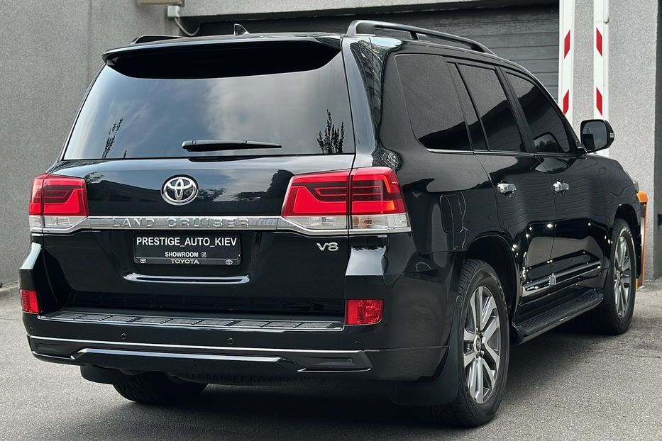Продам Toyota Land Cruiser 200 PREMIUM B6 Бронь 2017 года в Киеве