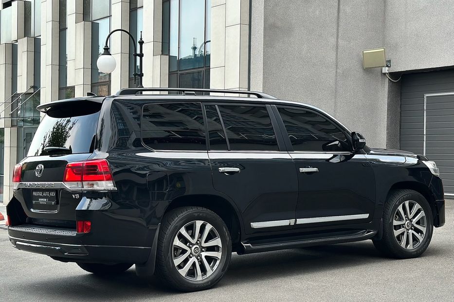 Продам Toyota Land Cruiser 200 PREMIUM B6 Бронь 2017 года в Киеве