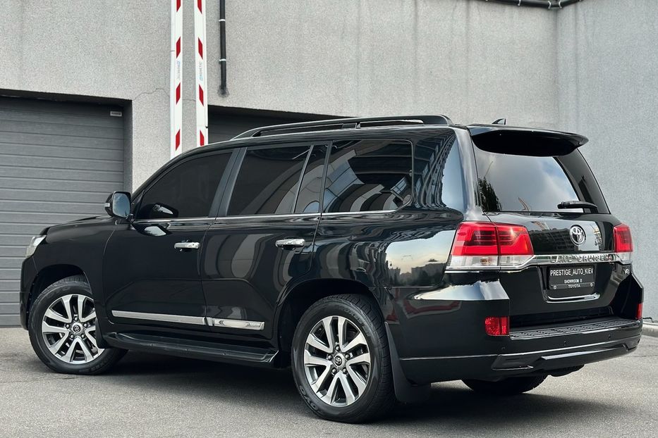 Продам Toyota Land Cruiser 200 PREMIUM B6 Бронь 2017 года в Киеве