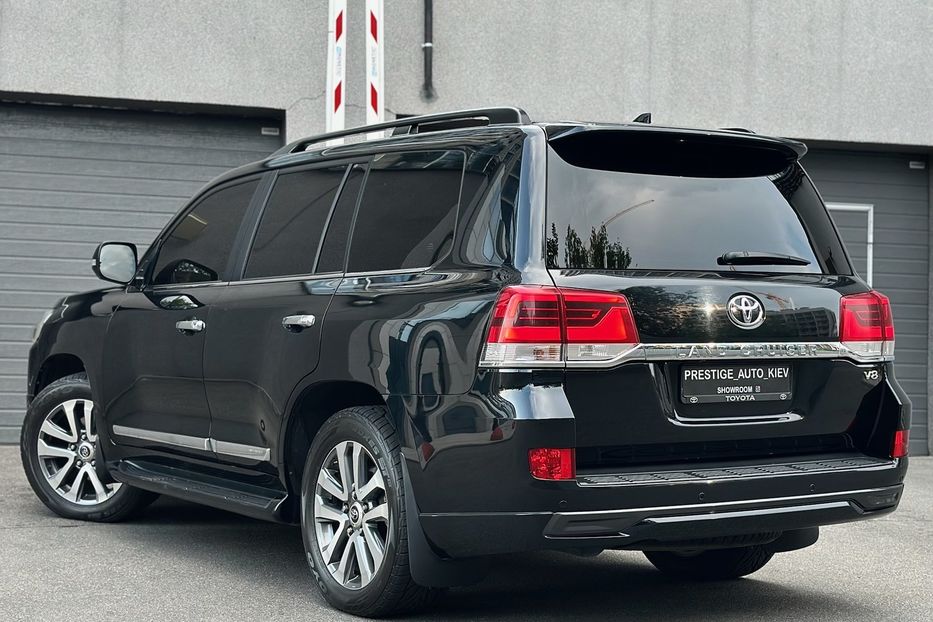 Продам Toyota Land Cruiser 200 PREMIUM B6 Бронь 2017 года в Киеве