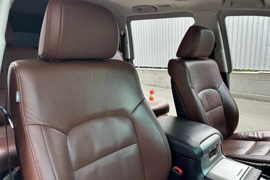 Продам Toyota Land Cruiser 200 PREMIUM B6 Бронь 2017 года в Киеве