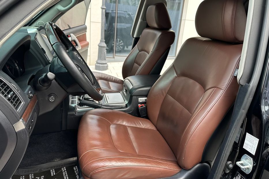 Продам Toyota Land Cruiser 200 PREMIUM B6 Бронь 2017 года в Киеве