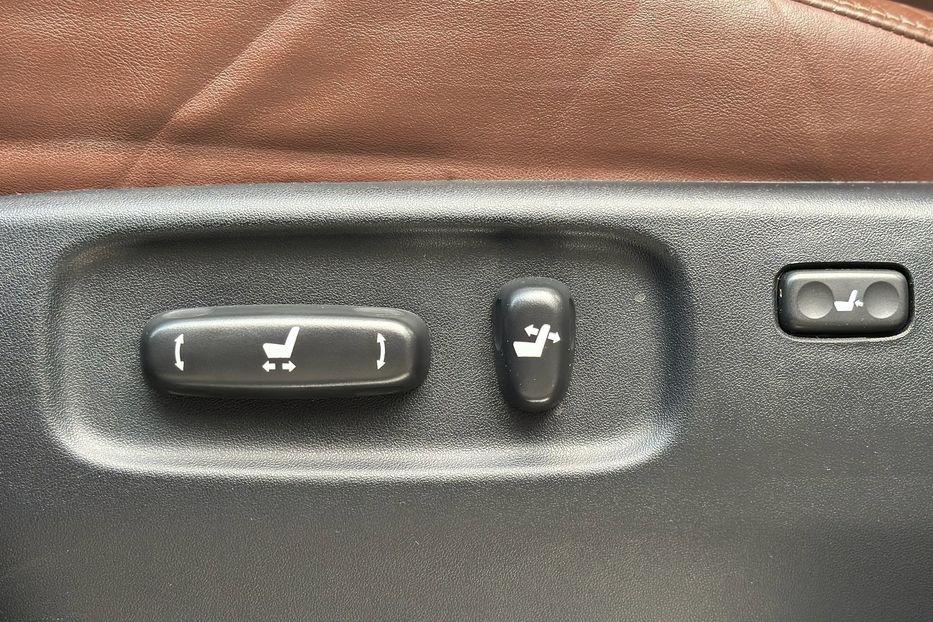 Продам Toyota Land Cruiser 200 PREMIUM B6 Бронь 2017 года в Киеве