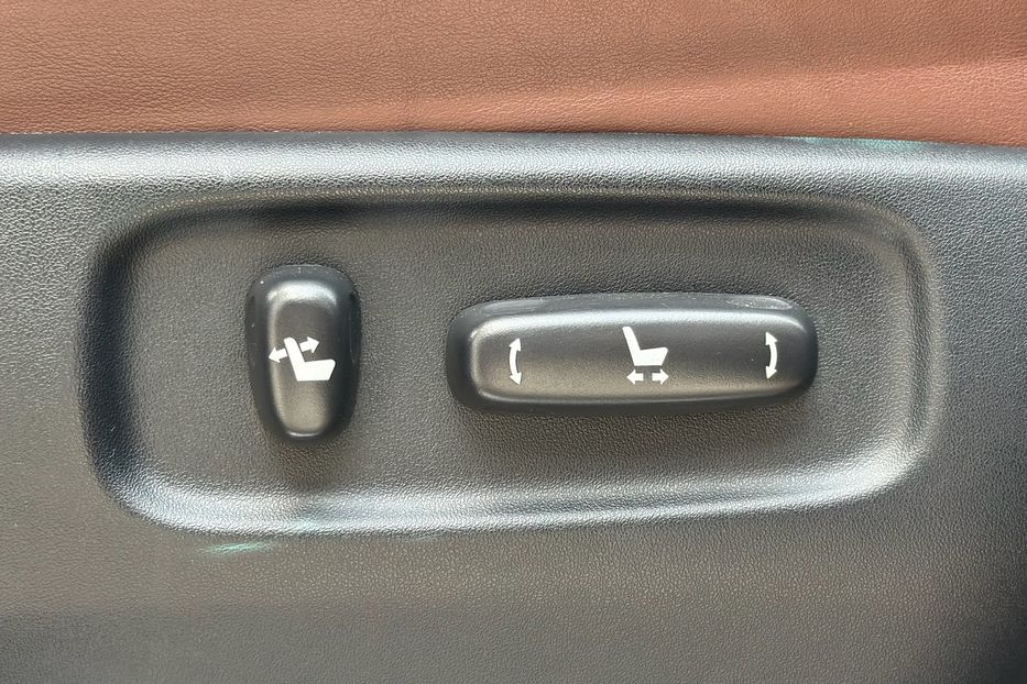 Продам Toyota Land Cruiser 200 PREMIUM B6 Бронь 2017 года в Киеве