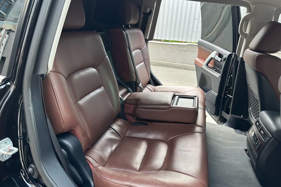 Продам Toyota Land Cruiser 200 PREMIUM B6 Бронь 2017 года в Киеве