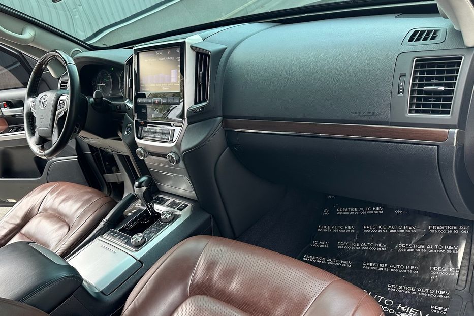 Продам Toyota Land Cruiser 200 PREMIUM B6 Бронь 2017 года в Киеве
