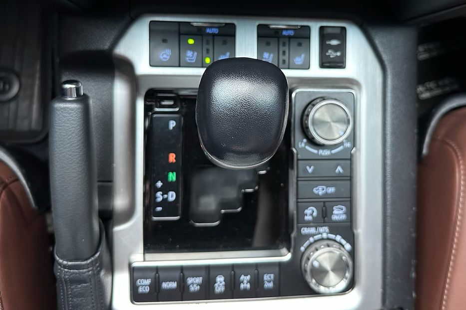 Продам Toyota Land Cruiser 200 PREMIUM B6 Бронь 2017 года в Киеве