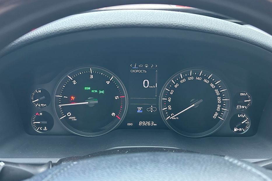 Продам Toyota Land Cruiser 200 PREMIUM B6 Бронь 2017 года в Киеве