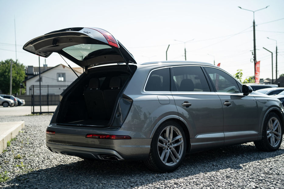Продам Audi Q7 Prestige 2017 года в Черновцах