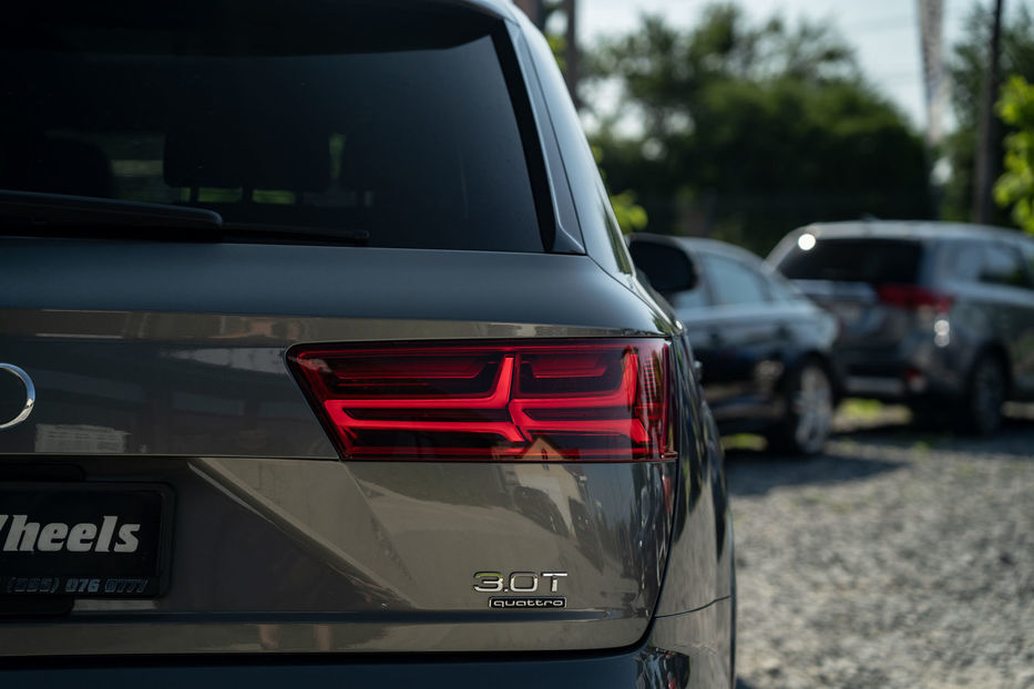 Продам Audi Q7 Prestige 2017 года в Черновцах