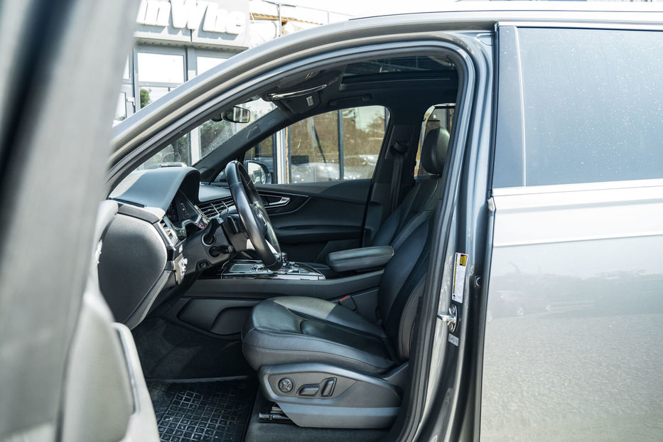 Продам Audi Q7 Prestige 2017 года в Черновцах