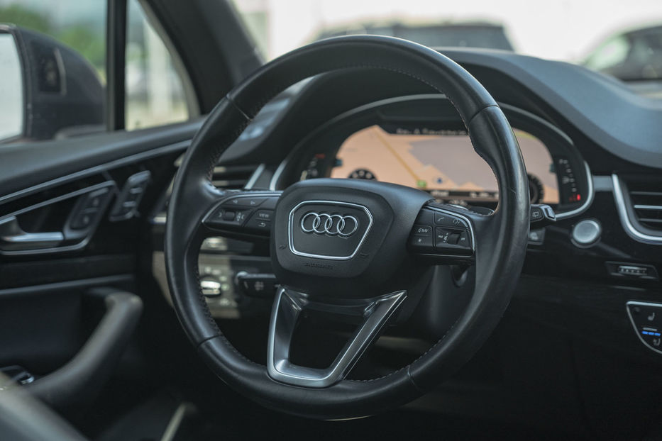 Продам Audi Q7 Prestige 2017 года в Черновцах