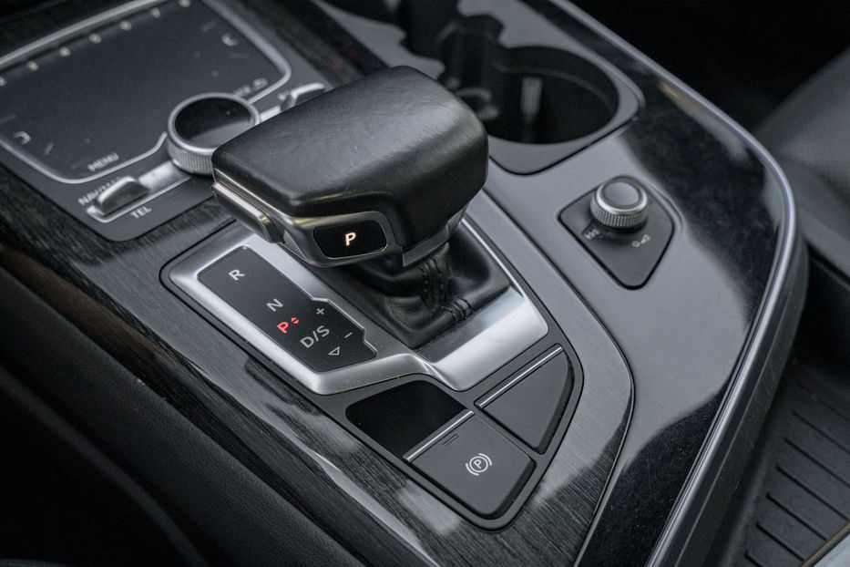 Продам Audi Q7 Prestige 2017 года в Черновцах