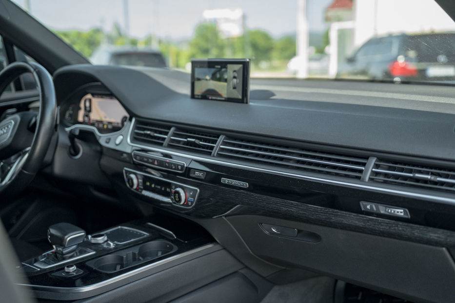 Продам Audi Q7 Prestige 2017 года в Черновцах