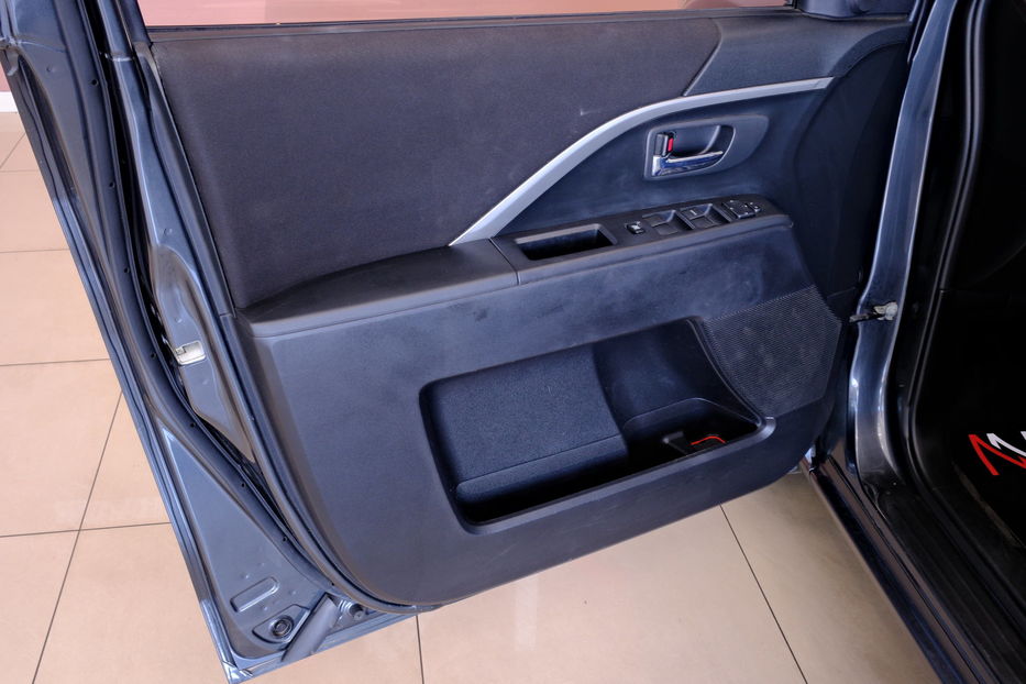 Продам Mazda 5 2014 года в Одессе