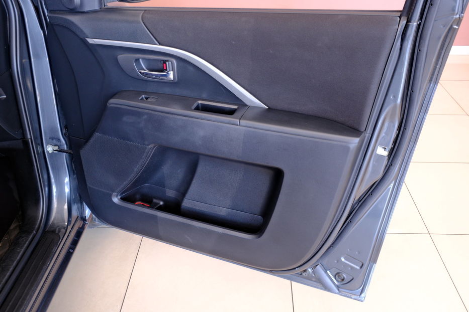 Продам Mazda 5 2014 года в Одессе