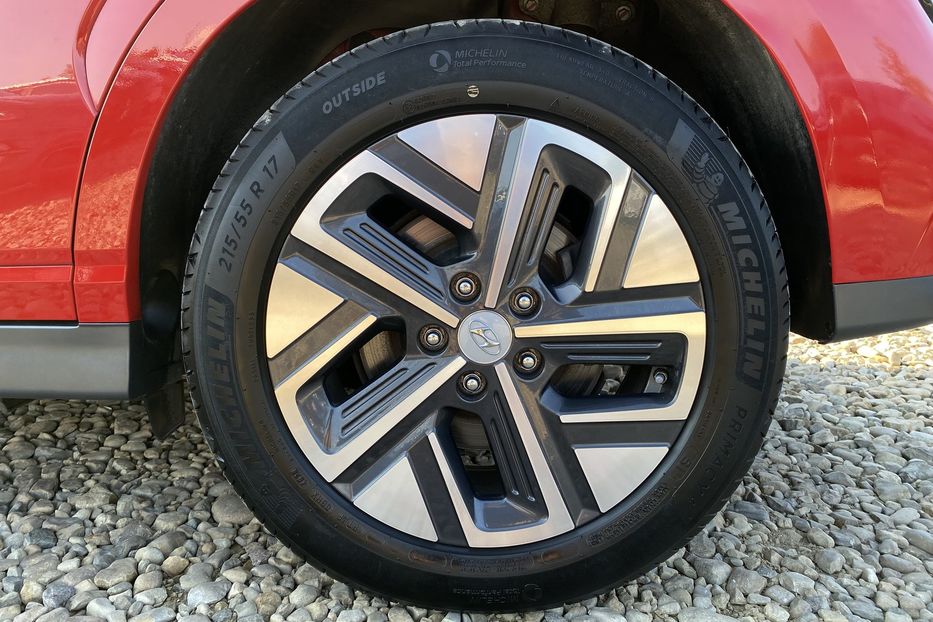 Продам Hyundai Kona 64кВтК-тКолісПідгрівсиднькерма 2021 года в Львове