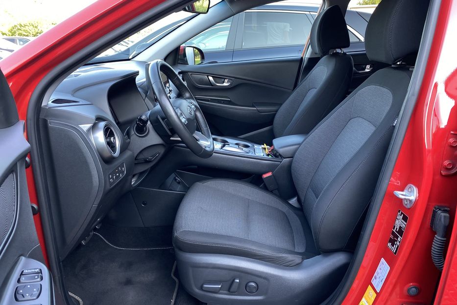 Продам Hyundai Kona 64кВтК-тКолісПідгрівсиднькерма 2021 года в Львове