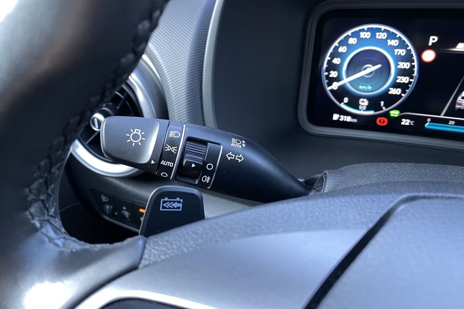 Продам Hyundai Kona 64кВтК-тКолісПідгрівсиднькерма 2021 года в Львове