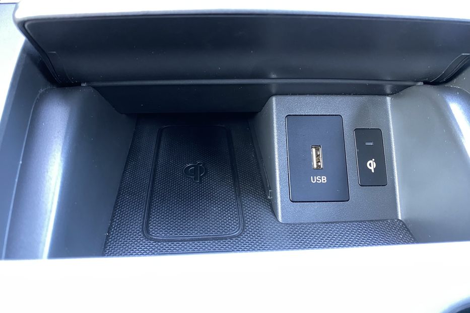 Продам Hyundai Kona 64кВтК-тКолісПідгрівсиднькерма 2021 года в Львове