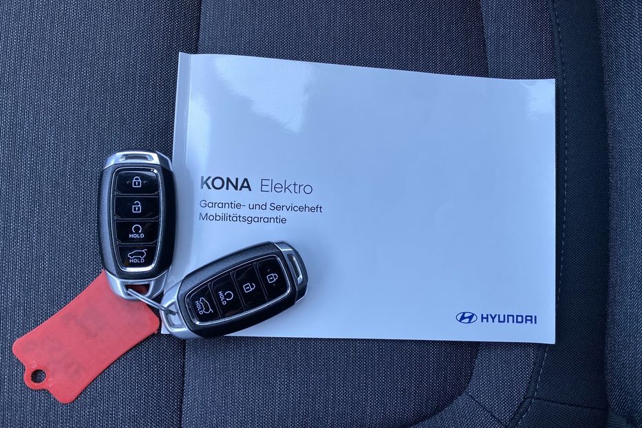 Продам Hyundai Kona 64кВтК-тКолісПідгрівсиднькерма 2021 года в Львове
