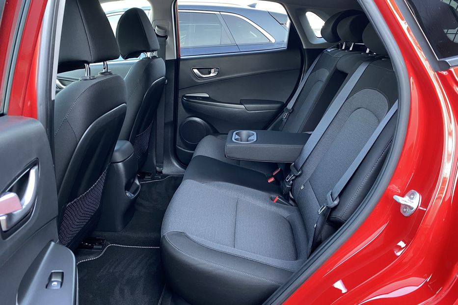 Продам Hyundai Kona 64кВтК-тКолісПідгрівсиднькерма 2021 года в Львове